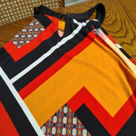 Sleeveless Dress with neck Detail - Picture 4 of 7